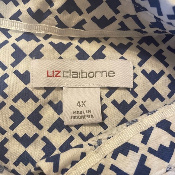 Liz Claiborne blue & white print short sleeve button down blouse size 4X - Picture 3 of 4